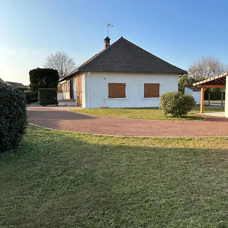 La Villa Dakote Sassenay Exterior photo